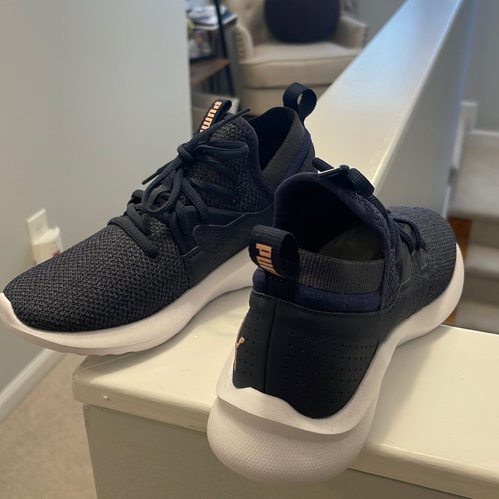 Puma Sneakers
